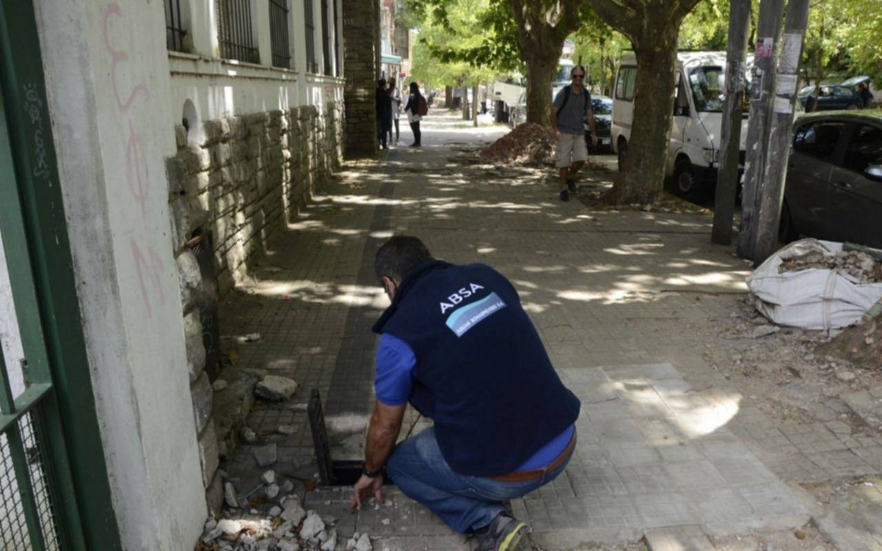 Asistencia y asesoramiento sobre en instalaciones de agua en escuelas de La Plata