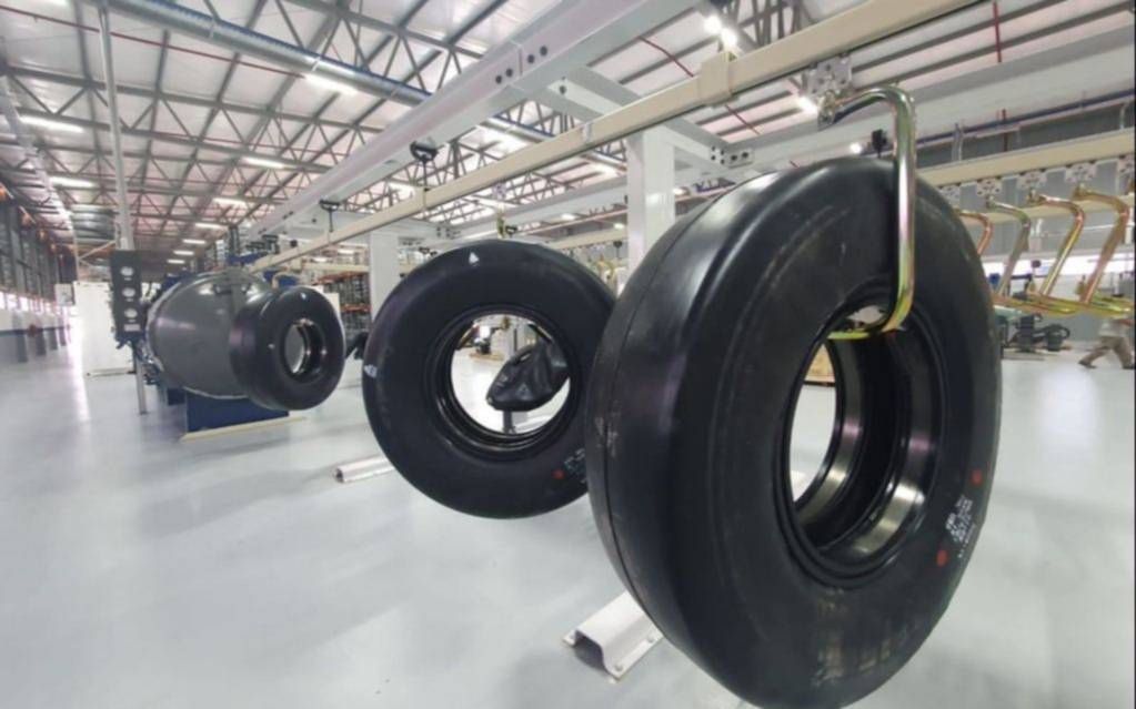Trabajadores de Bridgestone cobrarán un bono extraordinario de 730 mil pesos 