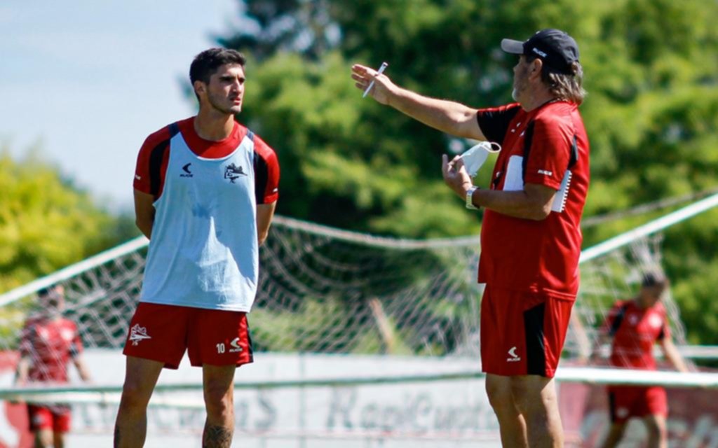 Con Pellegrini descartado, Zielinski prepara su once