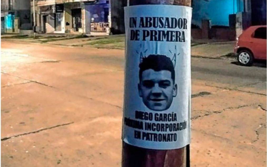 Revuelo y escrache a Diego García en Patronato, procesado por abuso sexual en La Plata
