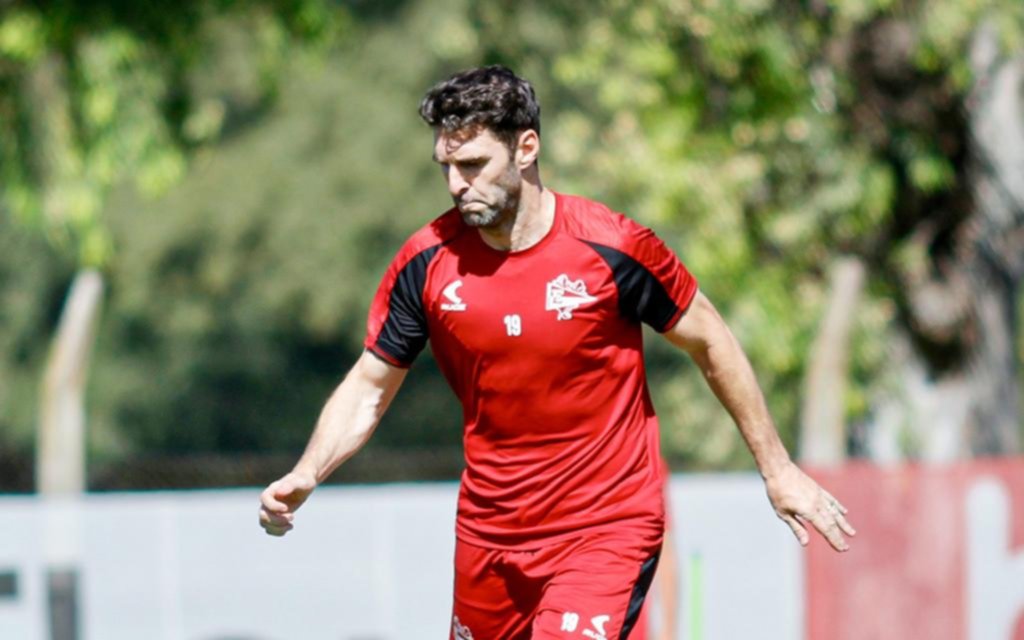 Pelota parada y equipo definido para mañana