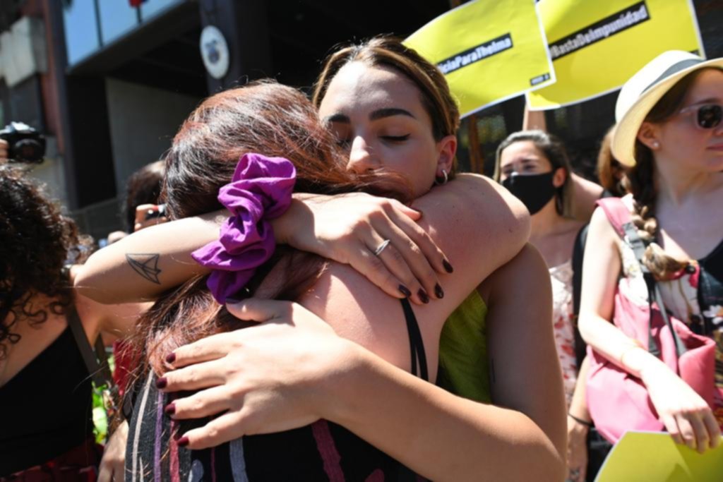 “Es un mensaje de impunidad”: Fardin marchó y apuntó contra la justicia