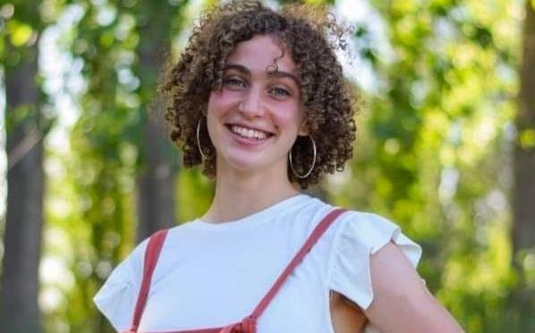 Con música, como le gustaba a Isabella, le dieron el último adiós