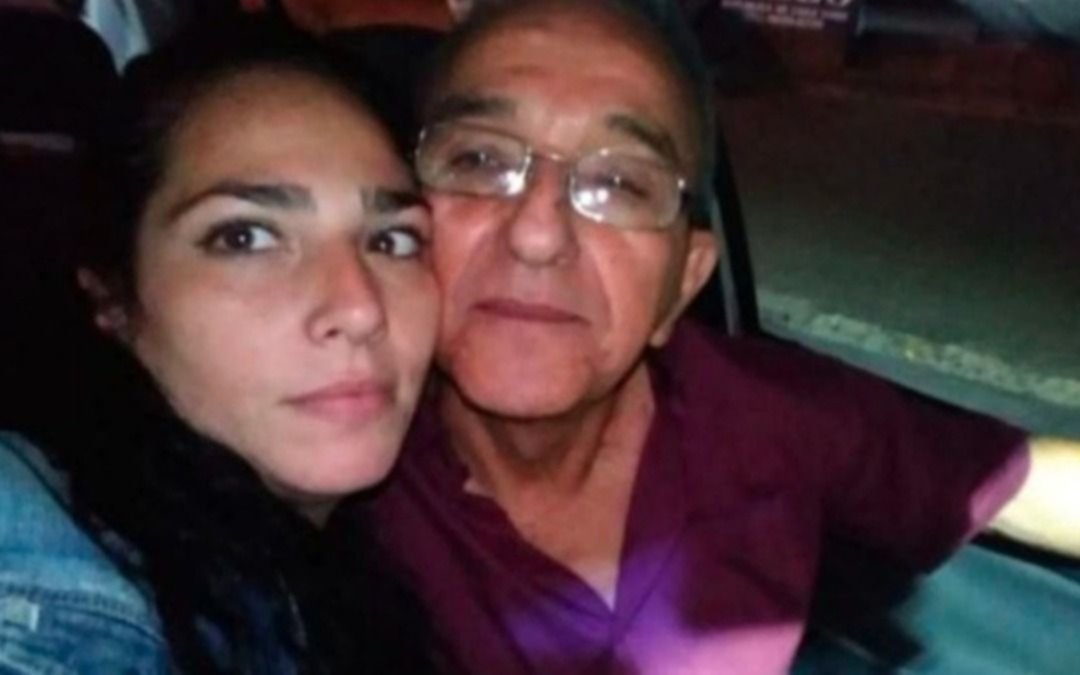 Indignación: jubilado asesinó a su pareja a puñaladas y buscan declararlo inimputable