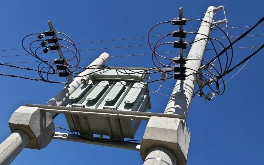 Vecinos reclaman corte de luz en varios puntos de la Región