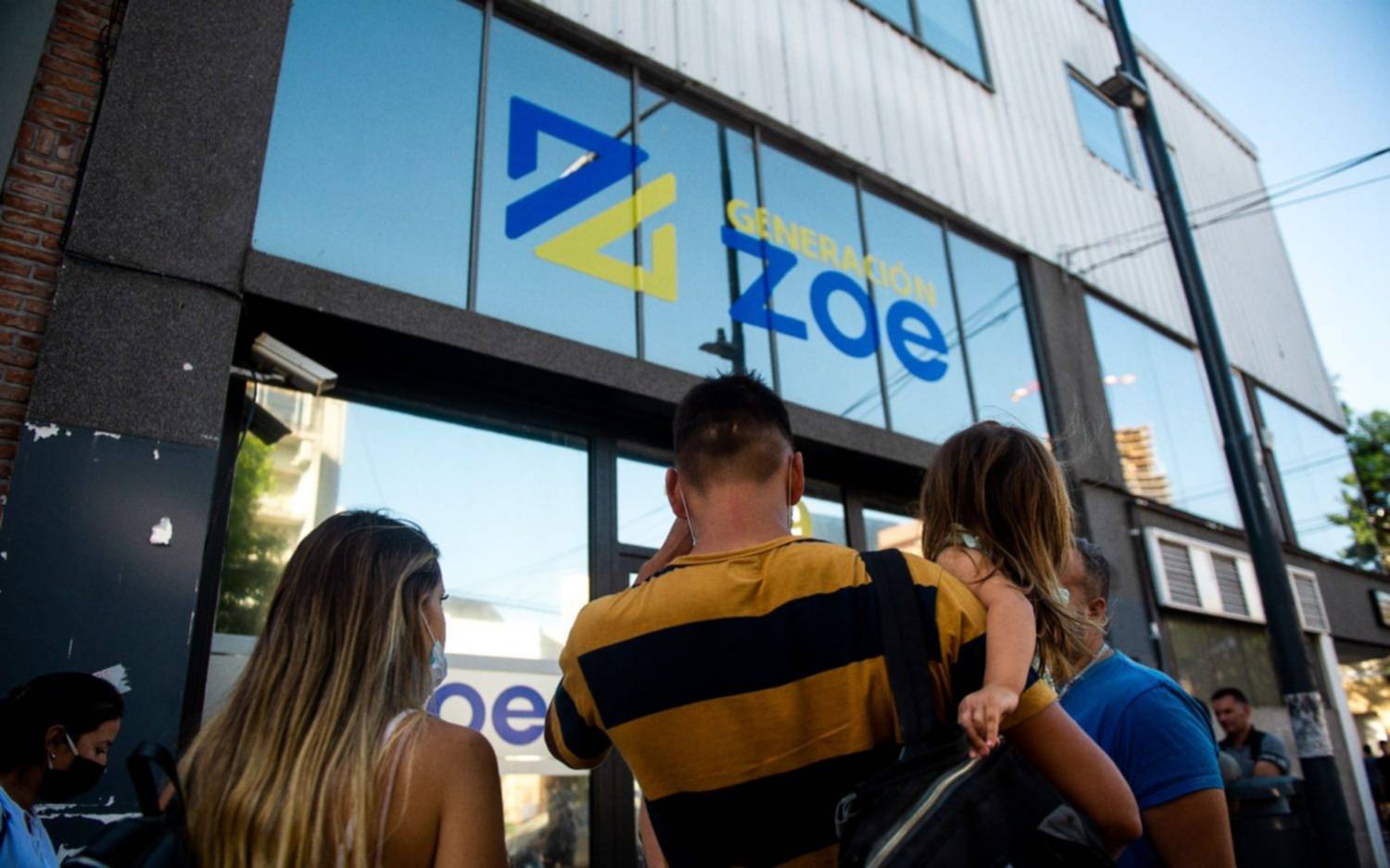 Ahorristas de Generación Zoe se agolparon en la sede central para reclamar su dinero 