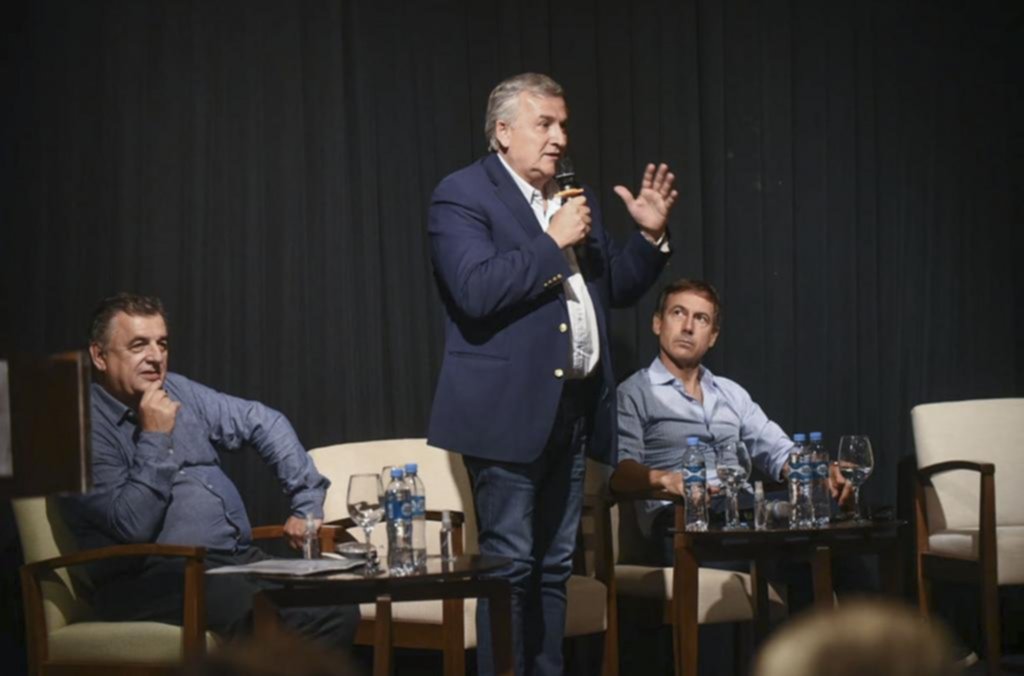 UCR: gestos de unidad y un presidente propio en 2023