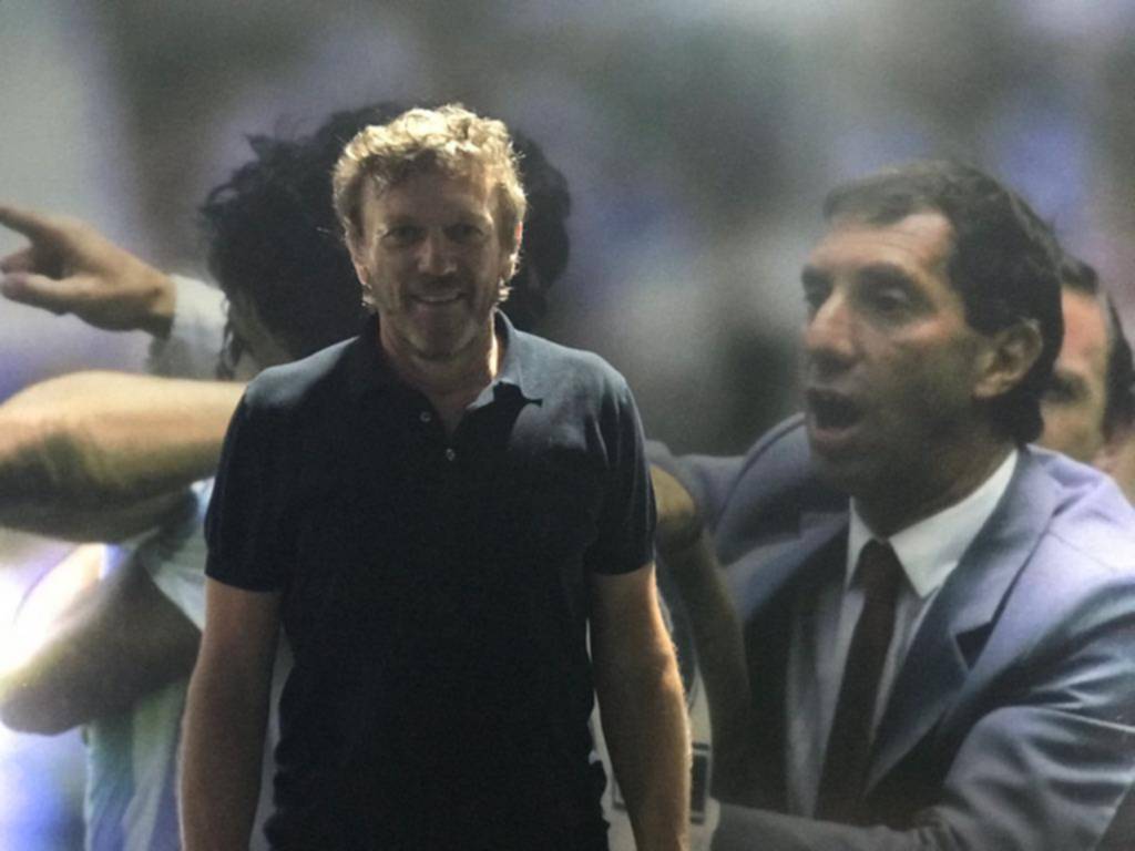 Presentaron la serie documental Bilardo, el doctor del fútbol