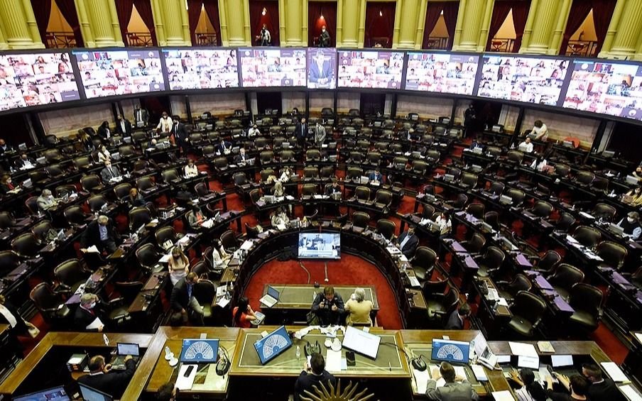 El oficialismo prometió debate parlamentario con "pleno conocimiento" del acuerdo con el FMI