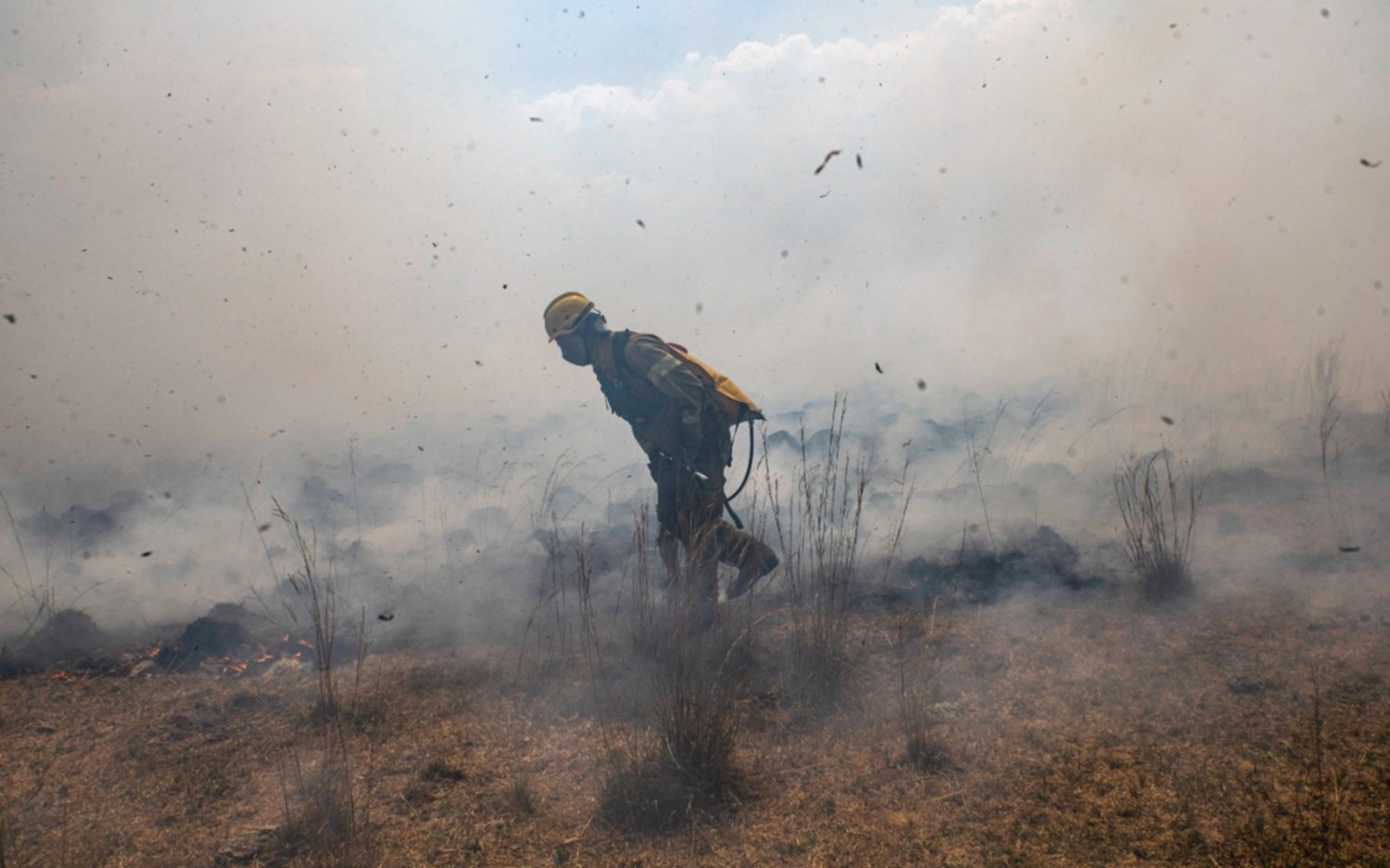 Los incendios en Corrientes afectaron cables  de alta tensión y toda Misiones quedó sin energía