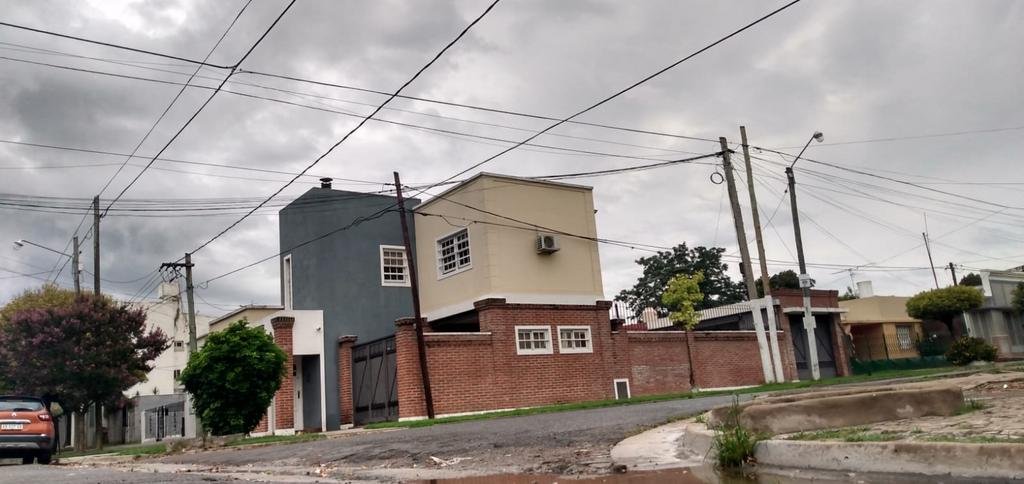 Paseaba al perro y terminó de rehén en una entradera