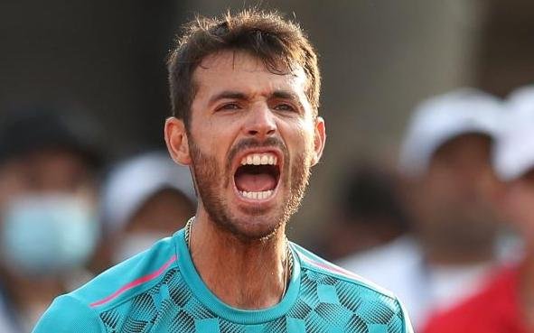 Etcheverry se marchó rápido del ATP 250 de Santiago