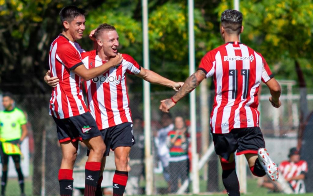 Para la reserva albirroja, la tercera fue la vencida