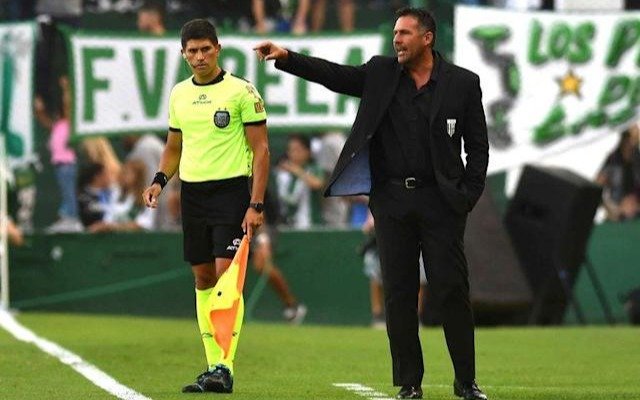  "Banfield no está cuatro goles arriba de Gimnasia", dijo Dabove