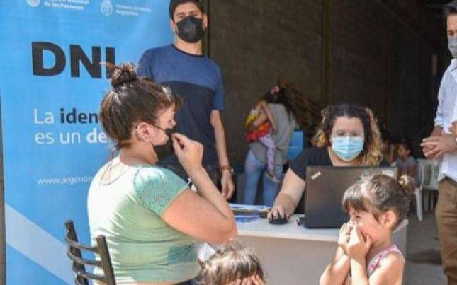 Visita al Punto de Inclusión del barrio Villa Azul