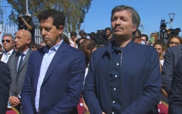Luego de su renuncia, reapareció Máximo Kirchner junto a Wado de Pedro y Massa