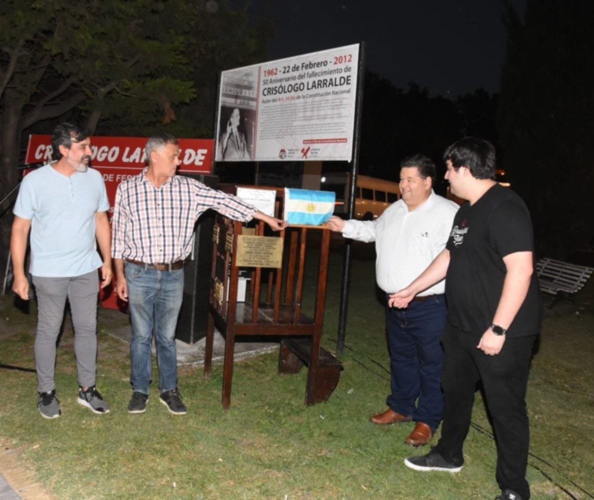 Homenaje en Berisso a Crisólogo Larralde
