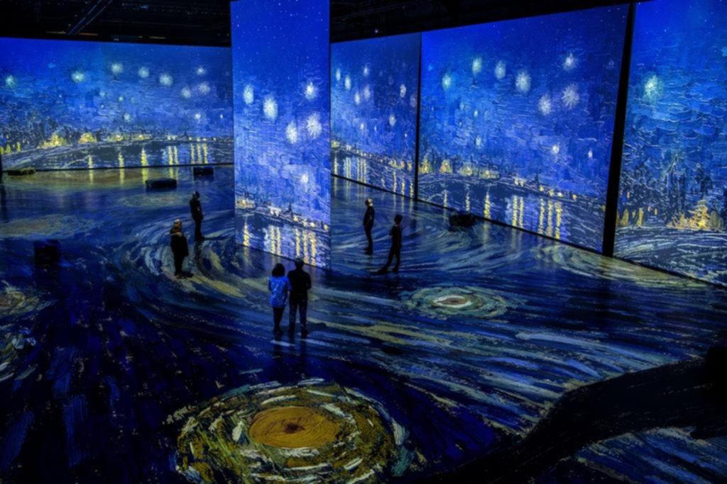Locos por Van Gogh: la muestra inmersiva de su obra, un boom que muchos quieren visitar