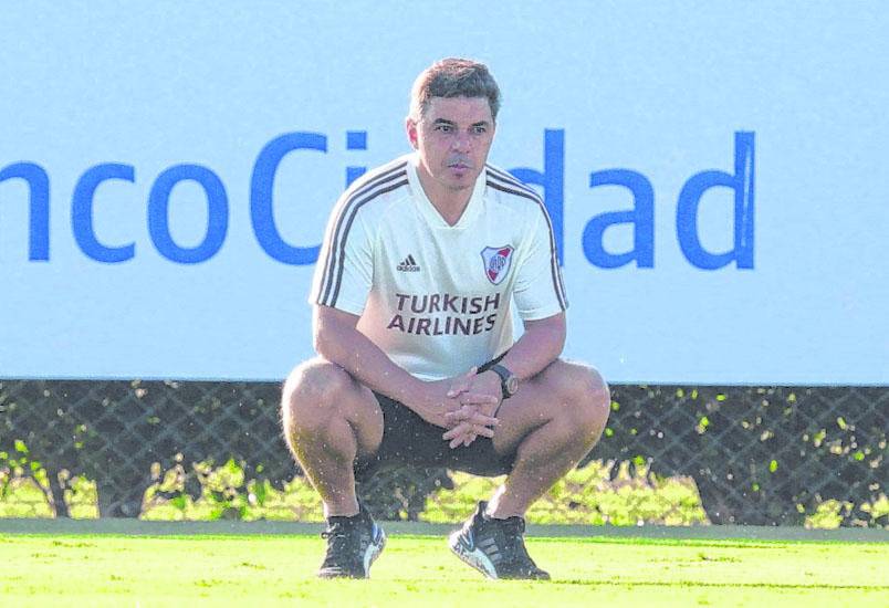 Gallardo, decidido a realizar variantes para jugar con Racing