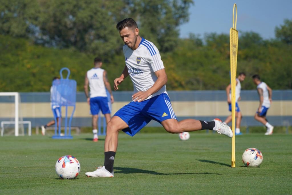 Battaglia tiene una duda para enfrentar a Independiente y Benedetto entrenó normal
