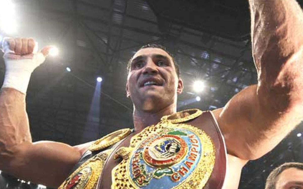 Campeón mundial de boxeo se alistó en el ejército de Ucrania para repeler la invasión