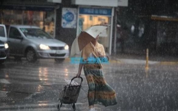 Se viene el agua: rige alerta amarillo por tormentas de variada intensidad en la Ciudad