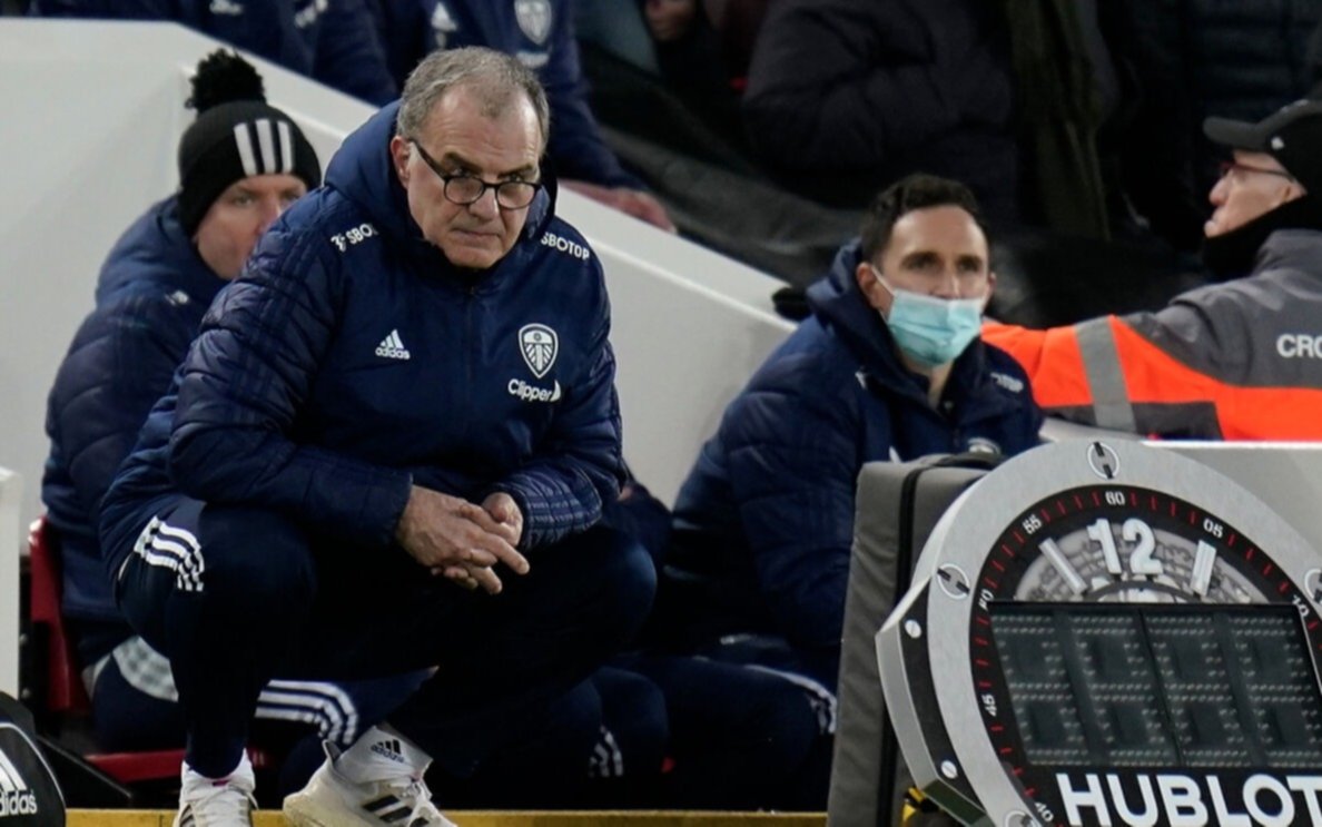Marcelo Bielsa deja de ser entrenador del Leeds United