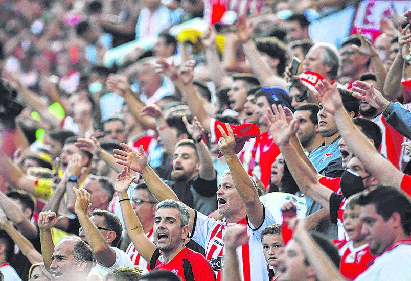 La gente vivió el partido con Arsenal, pero pensó en la Copa en todo momento