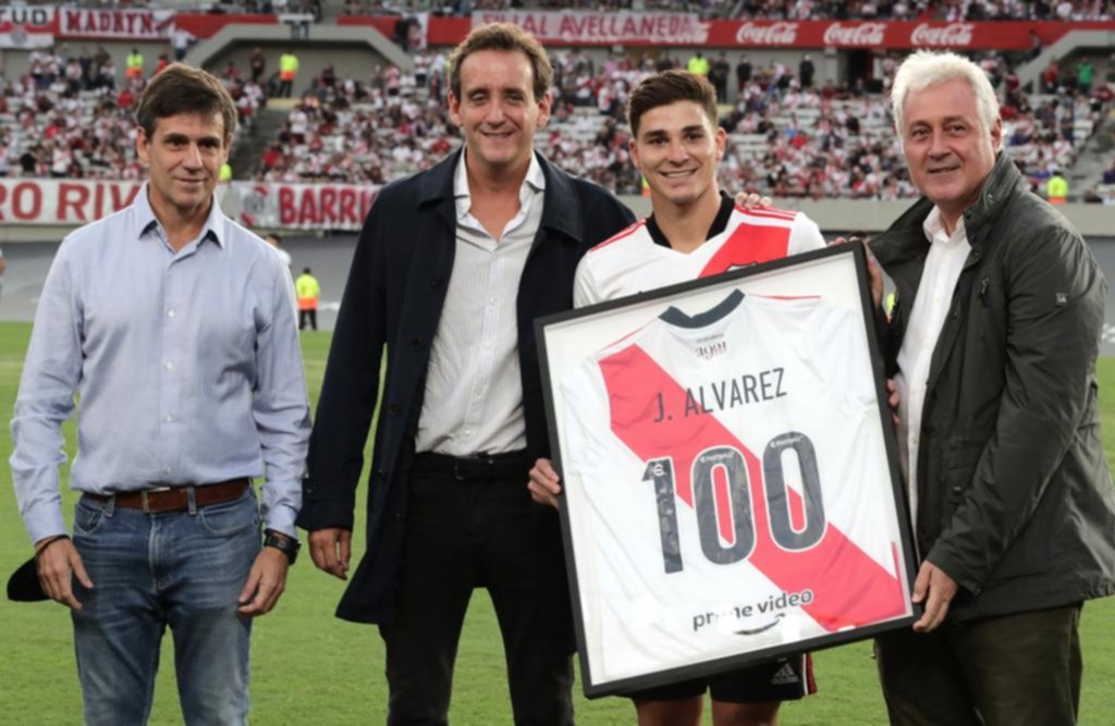 Julián Álvarez llegó a los 100 y fue agasajado