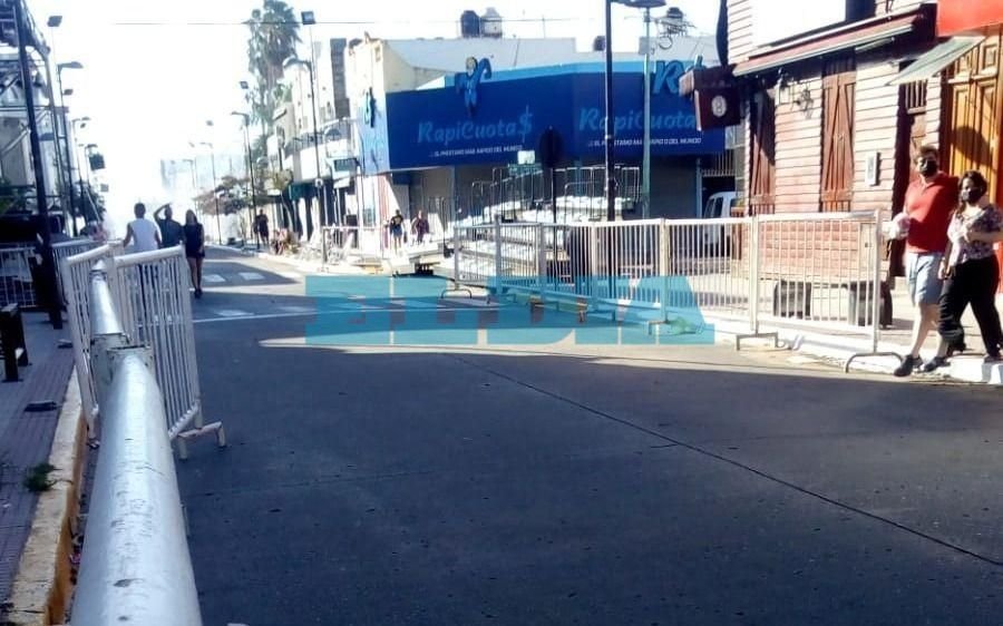 Cortes y rampas obstruidas: en Ensenada denuncian que para transitar exigen "certificado de discapacidad"