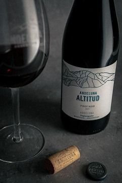 Andeluna presenta su primer Pinot Noir