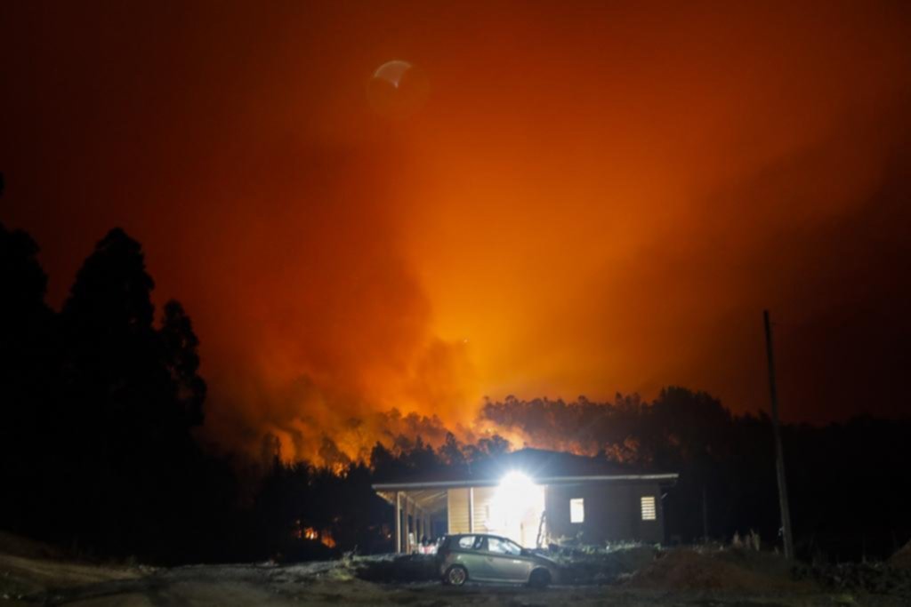 El drama de los incendios en Chile: al menos 13 muertos