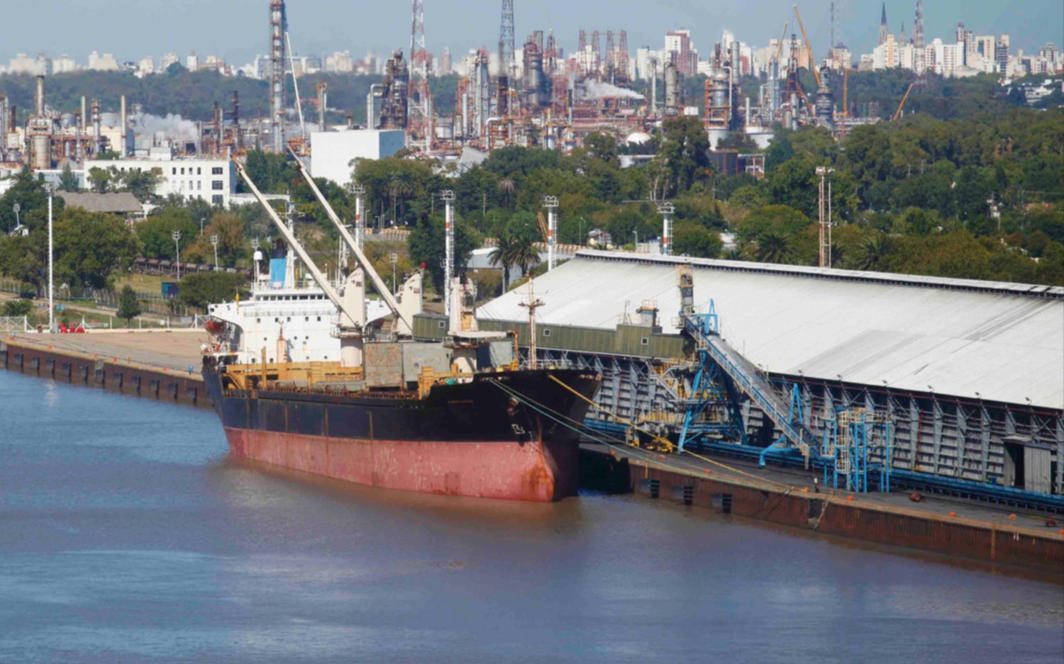Un hombre cayó en el Puerto de La Plata y permanece internado en terapia intensiva con estado grave