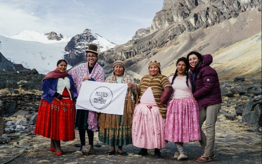Un grupo de 14 integrantes de la Red de Mujeres de Montaña del Mundo escala el Aconcagua