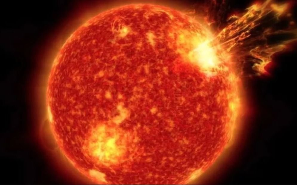 VIDEO.- Científicos advierten por un misterioso desprendimiento del Sol y se abren interrogantes