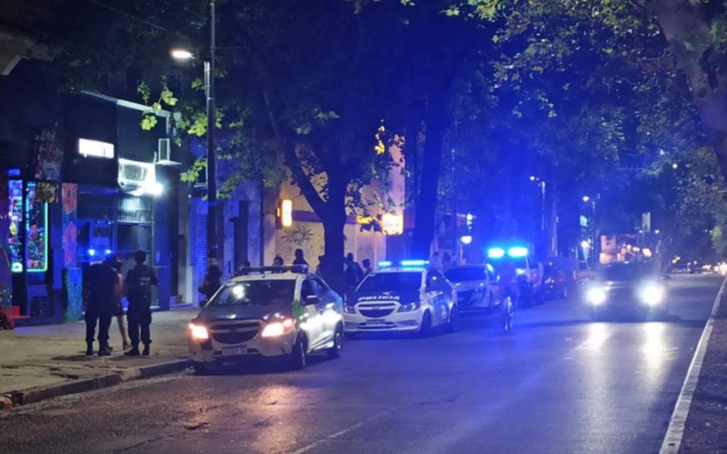 Fuerte presencia policial por un incidente en pleno centro