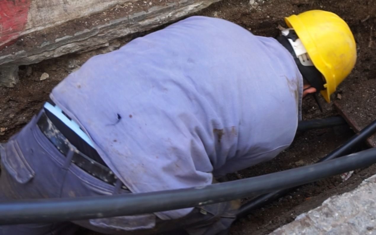 Nuevos cortes de luz afectan a los vecinos en La Plata