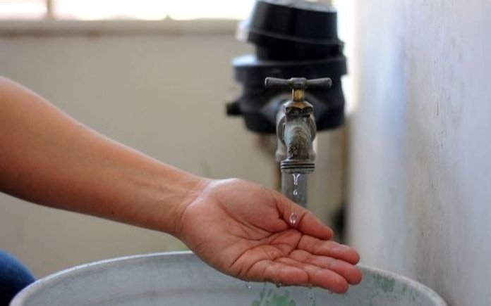 Indignación en La Plata por múltiples cortes de agua
