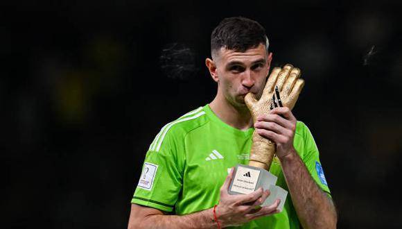 Dibu Martínez habló de Mbappé