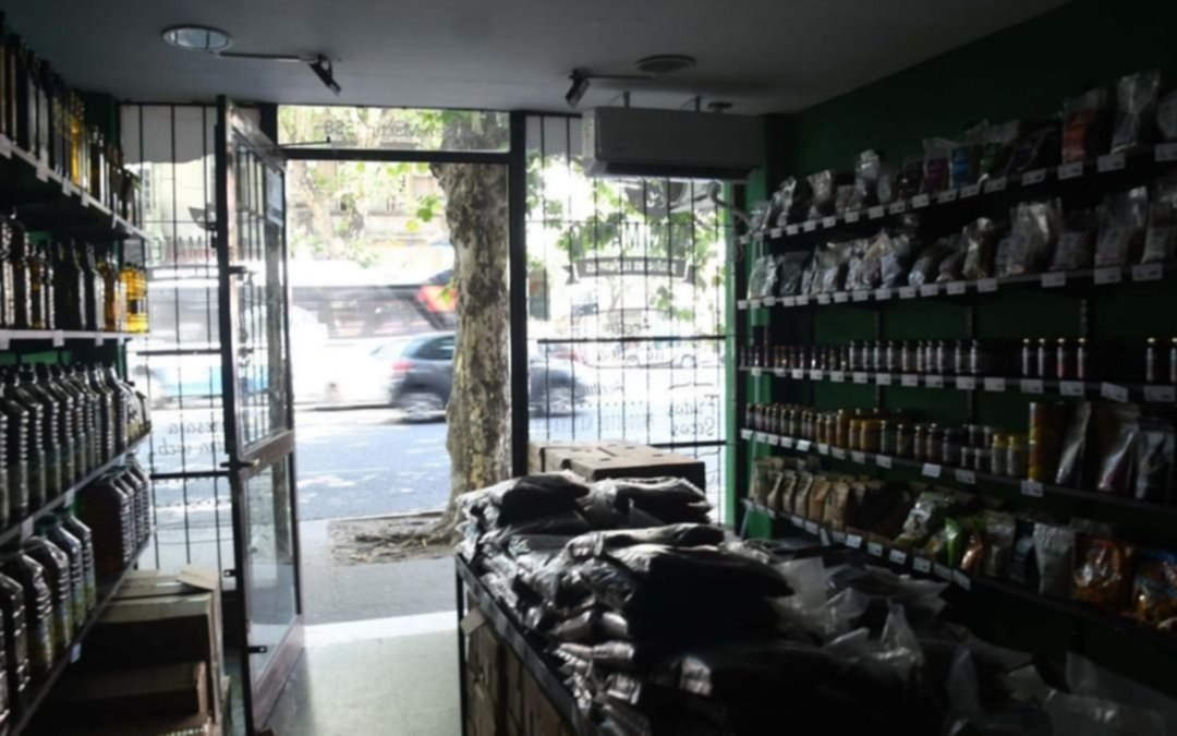 Los cortes de luz siguen preocupando a distintos barrios de La Plata: temen por las altas temperaturas