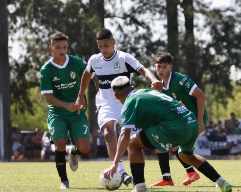 La reserva no pudo quebrar el cero e igualó con Banfield