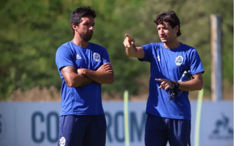 Nicolás Cabrera, DT alterno de Gimnasia: “La expulsión cambió el curso del partido”