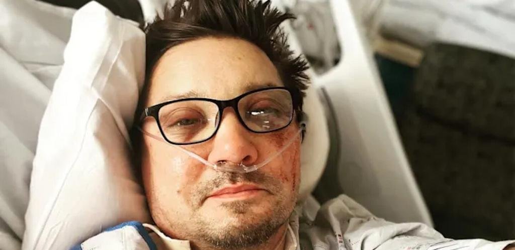 Jeremy Renner, esperanzado con su recuperación