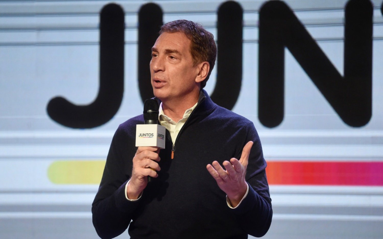 Diego Santilli se lanzó con una campaña en las redes y fuertes críticas a Axel Kicillof