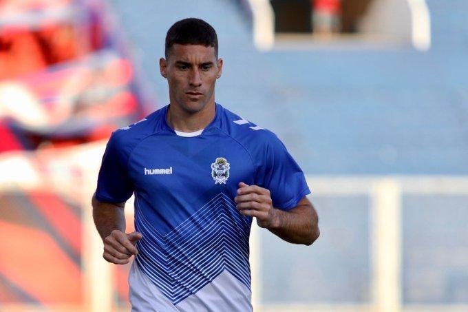 Facundo Sava, necesita un central y pidió a Morales