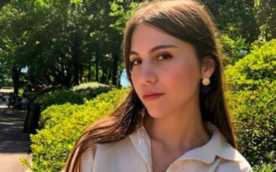 Tras la denuncia a Milei, la joven libertaria aseguró estar con "custodia" por hostigamiento