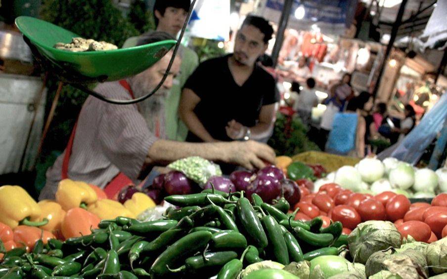 Canasta básica: una familia necesitó $ 163.539 en enero para no ser pobre
