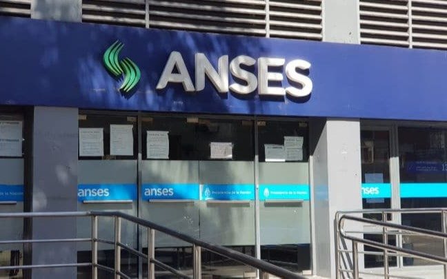 Mañana cobrarán las jubilaciones de titulares con DNI finalizado en 9 con un bono de $10.000