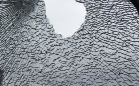 El viernes pasado un micro sufrió piedrazos en la Autopista La Plata- Buenos Aires 