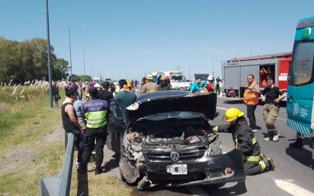 Choque con varios heridos en la Ruta 11 en el regreso de la Costa